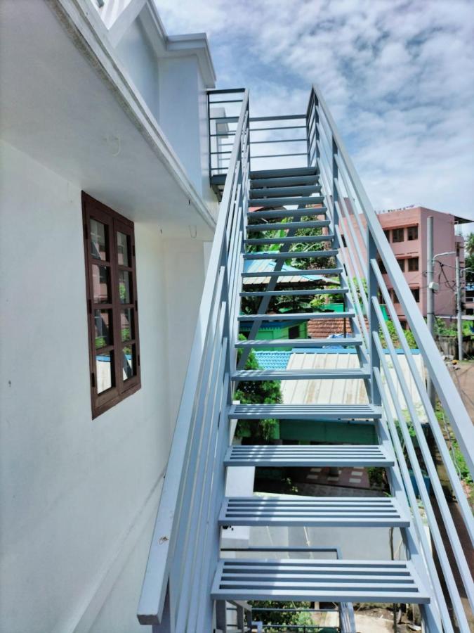 Joseys Homestay Kochi Exterior foto